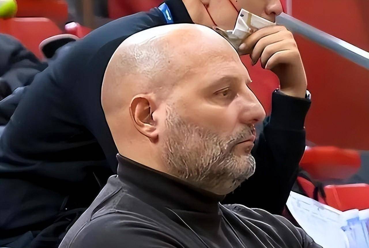 爱游戏体验-尤文队惨败！主帅赛后直言球队需彻底反思，怎么需要.-爱游戏体验